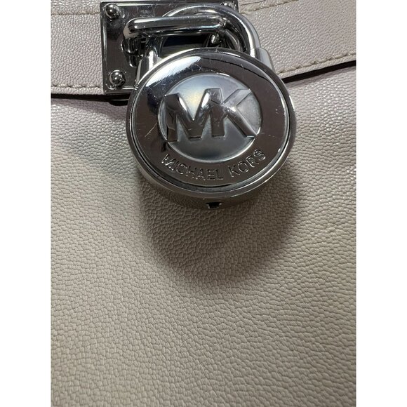 Large Michael Kors Vanilla Saffiano Leather Travel Purse Tote Shoulder Hand Bag - Picture 15 of 15